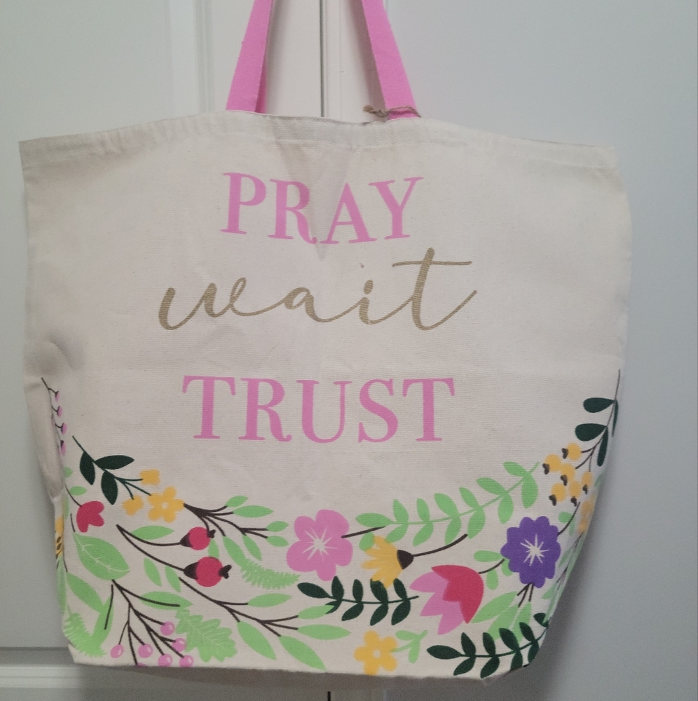 Boho Living Eco-friendly Reusable Tote Bag. NWT